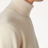 Cuello alto clásico Cuello alto clásico