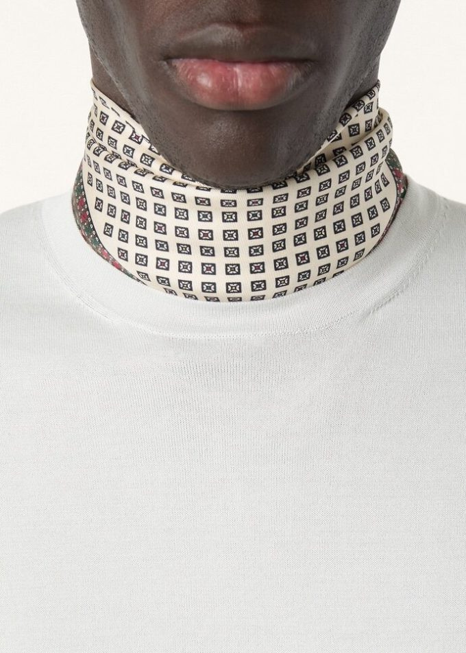 Cuello redondo Cuello redondo