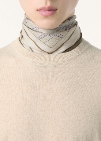 Cuello redondo clásico