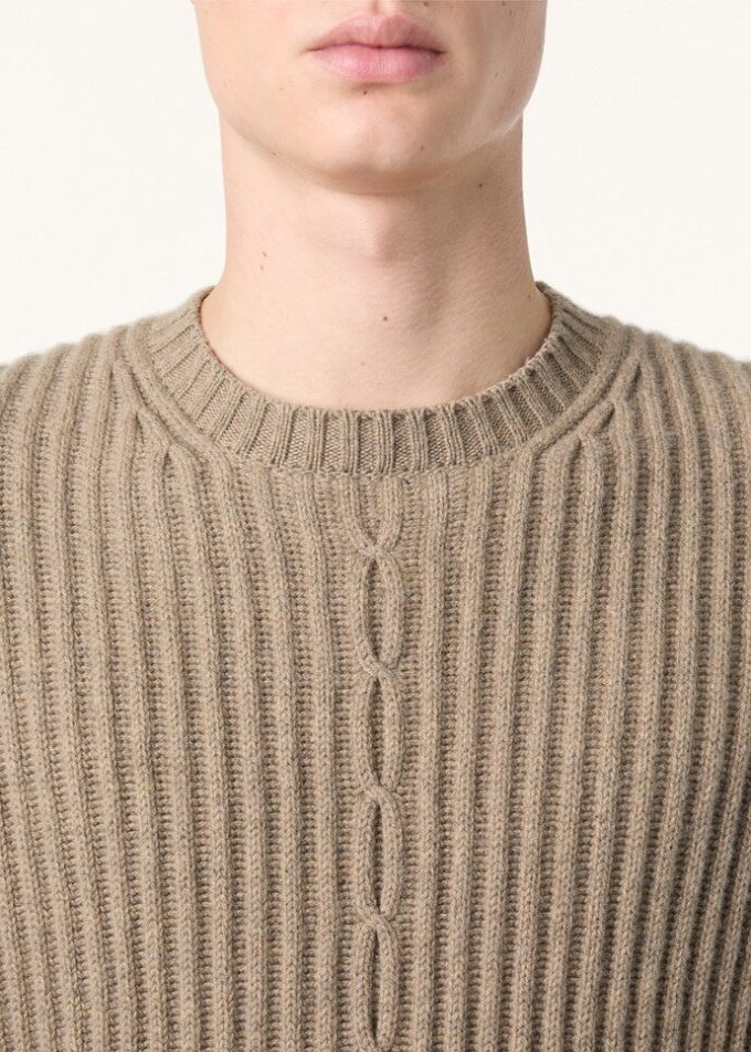 Cuello redondo de plátano Cuello redondo de plátano