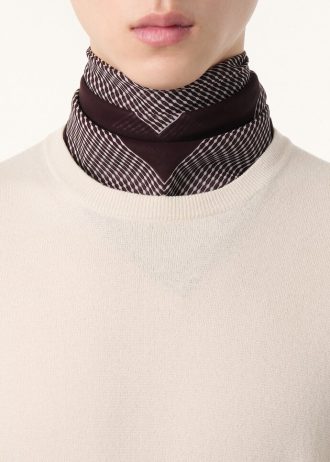 Cuello redondo superligero