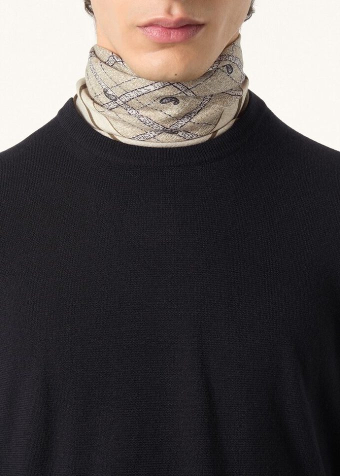 Cuello redondo superligero Cuello redondo superligero