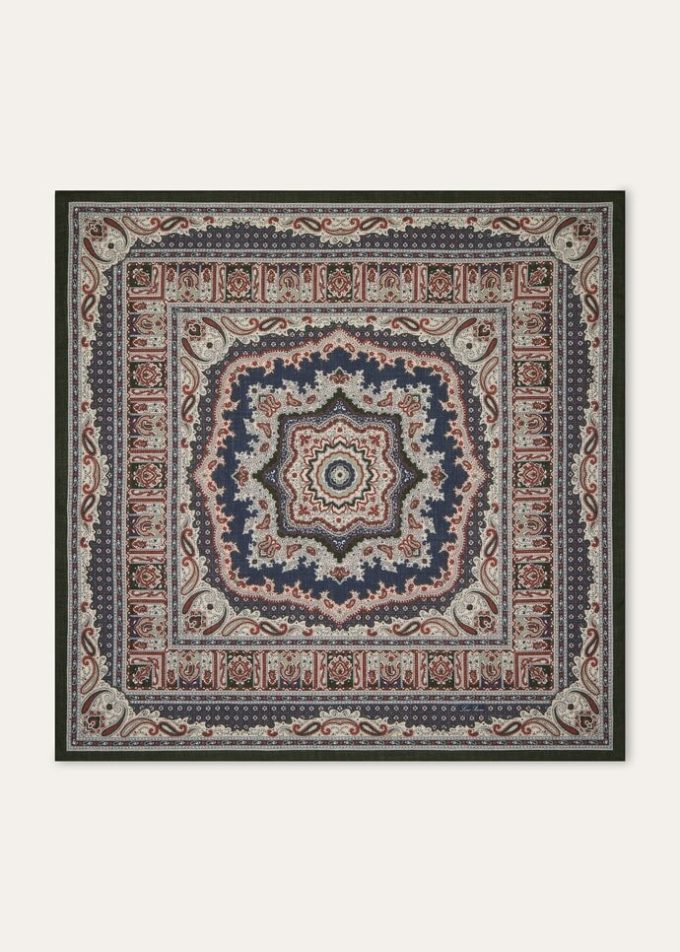 Fular de mayólica floral 90 x 90