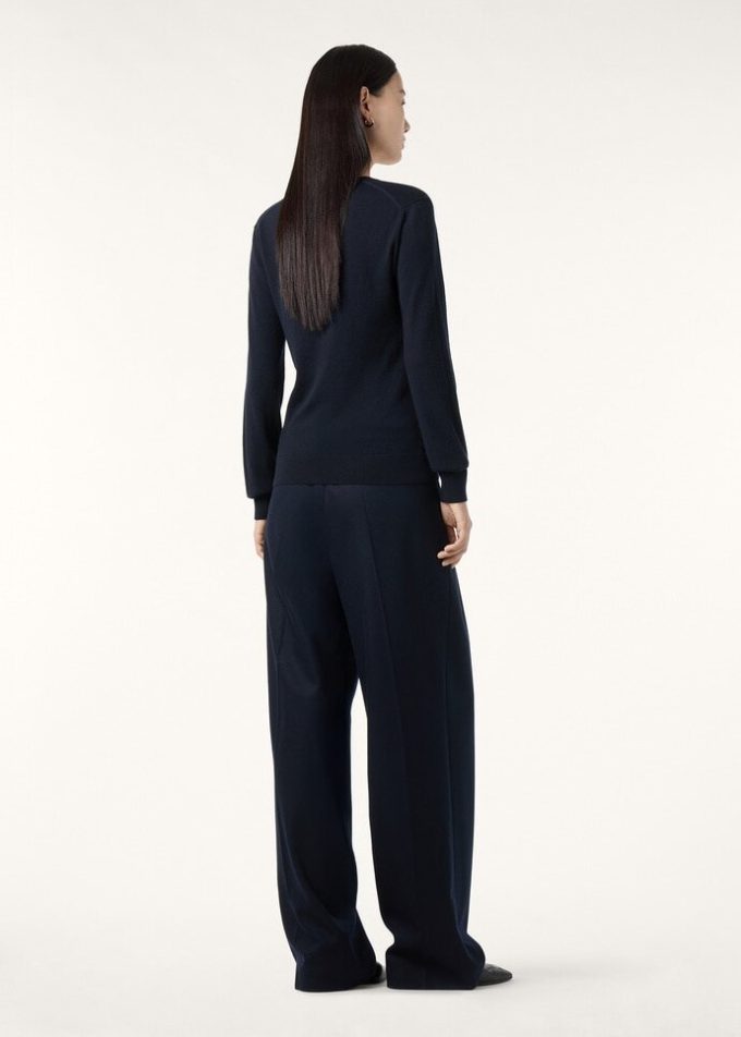 Nuevo Piuma Cuello en V Nuevo Piuma Cuello en V