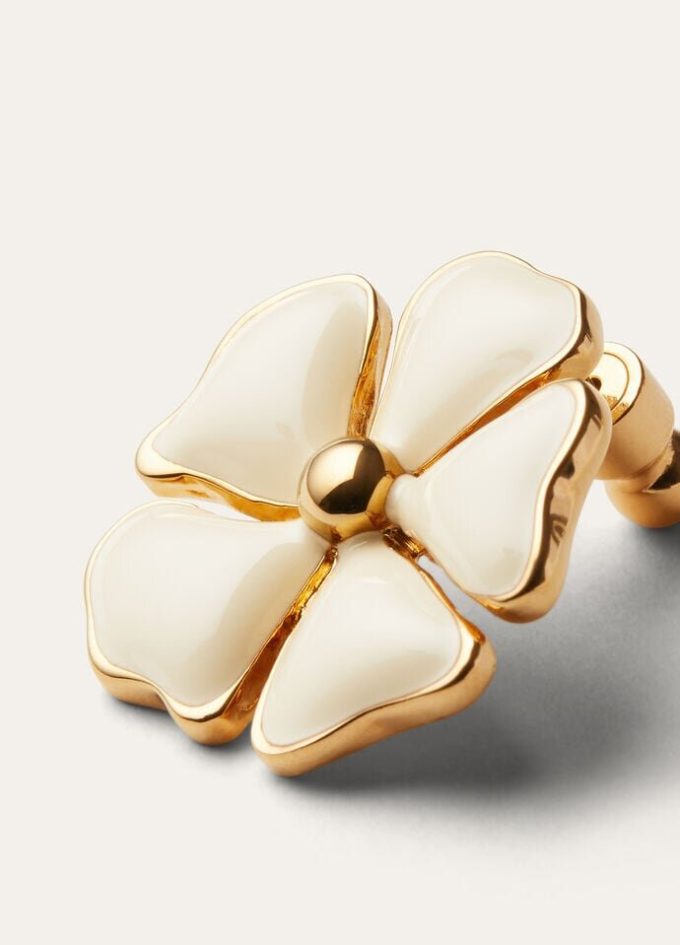 Pendientes florecientes