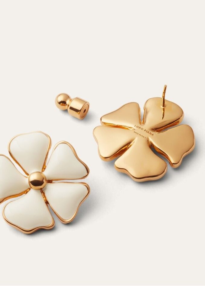 Pendientes florecientes