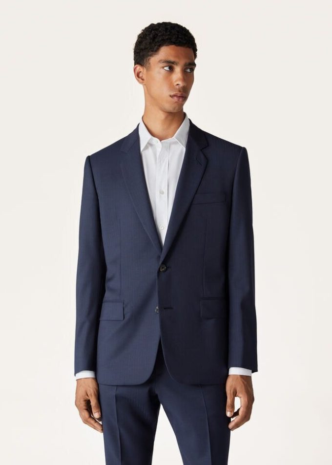 Traje internacional