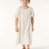 Vestido de margaritas para niños